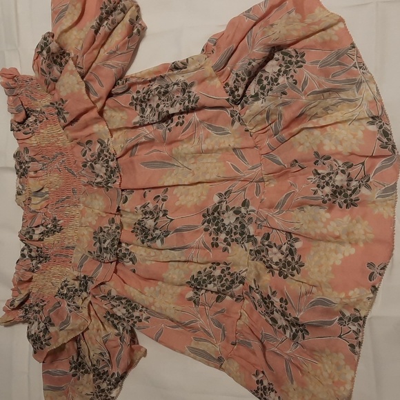 William Rast Tops - William Rast Arabella top. 251